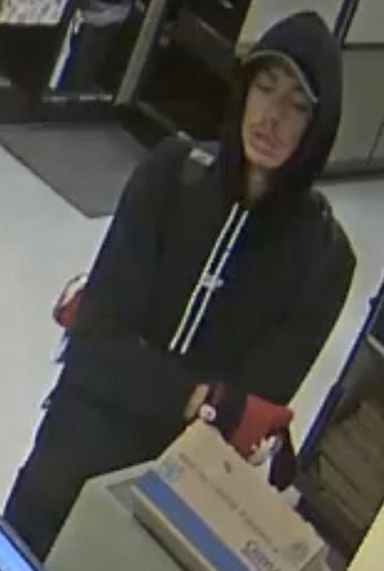 Edmonton police seek suspect in February restaurant robbery