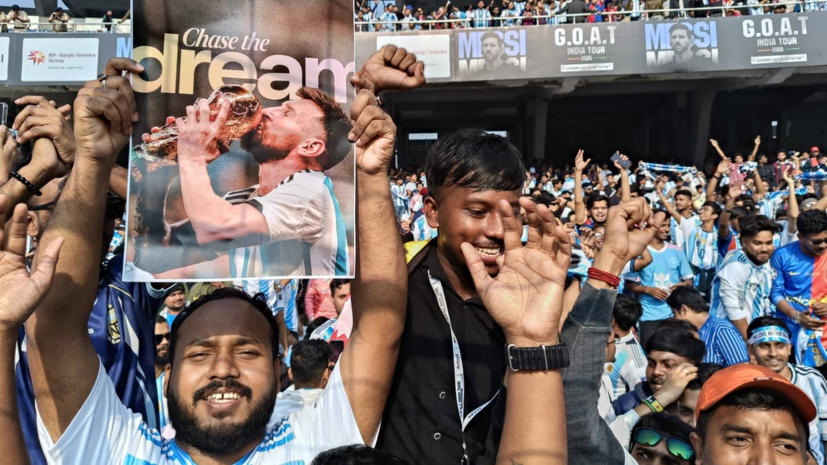 Messi appearance in India descends into chaos as chairs thrown and ...