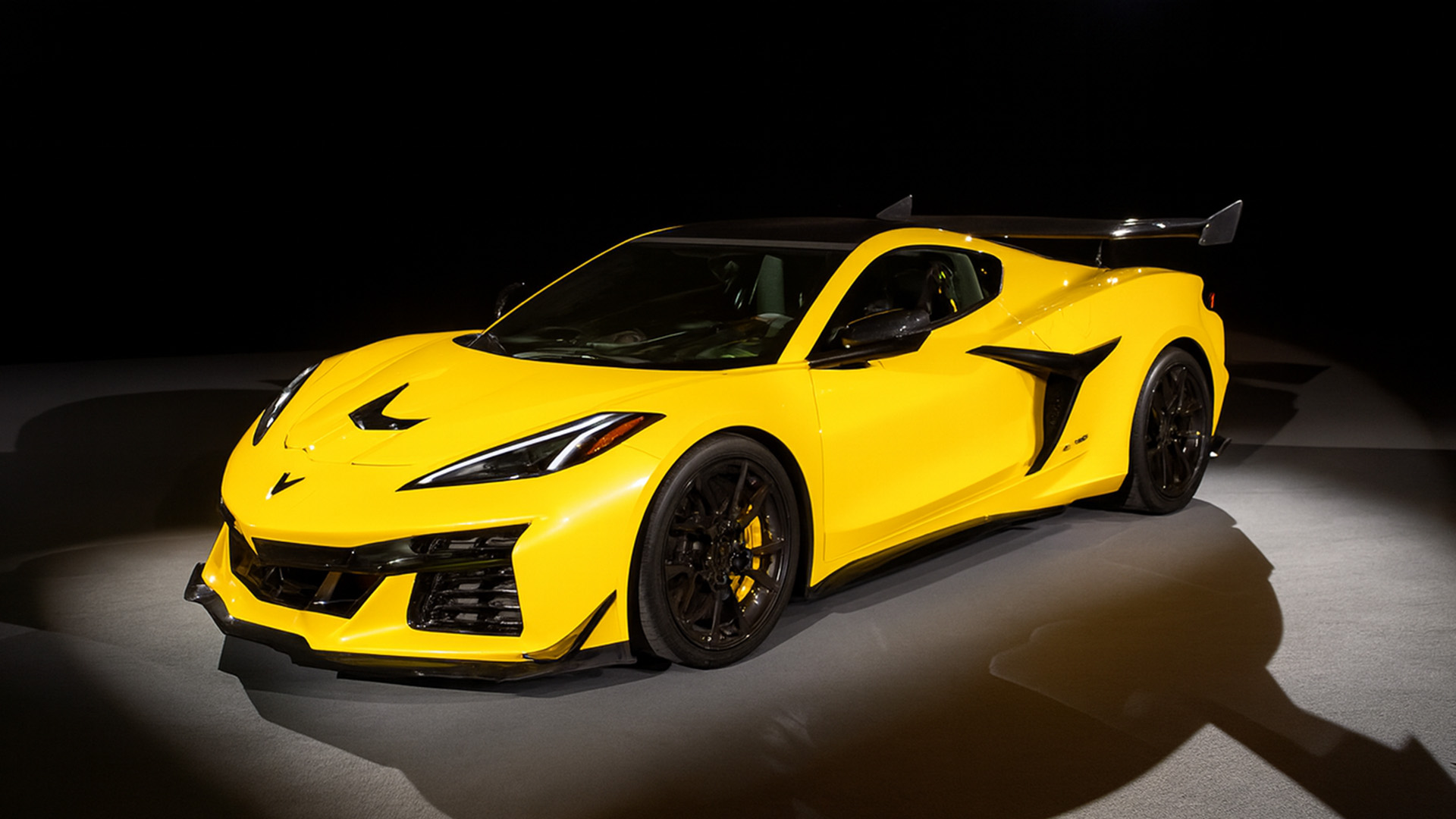 The 1,064HP C8 Corvette ZR1 is finally here!