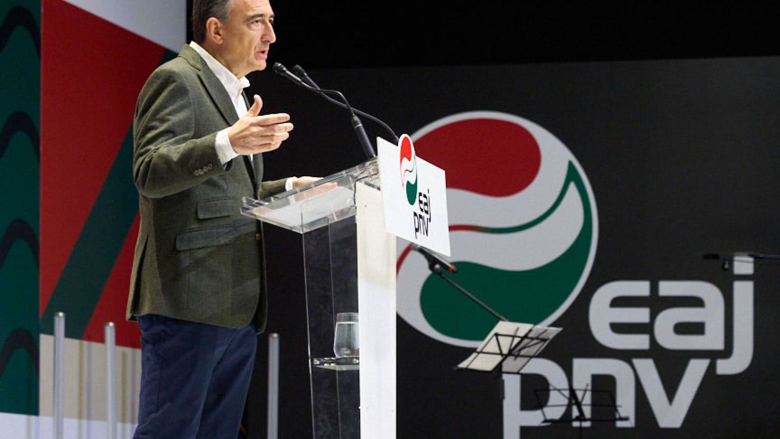 El PNV pide cerrar la hemorragia de escándalos o elecciones y Sumar ...
