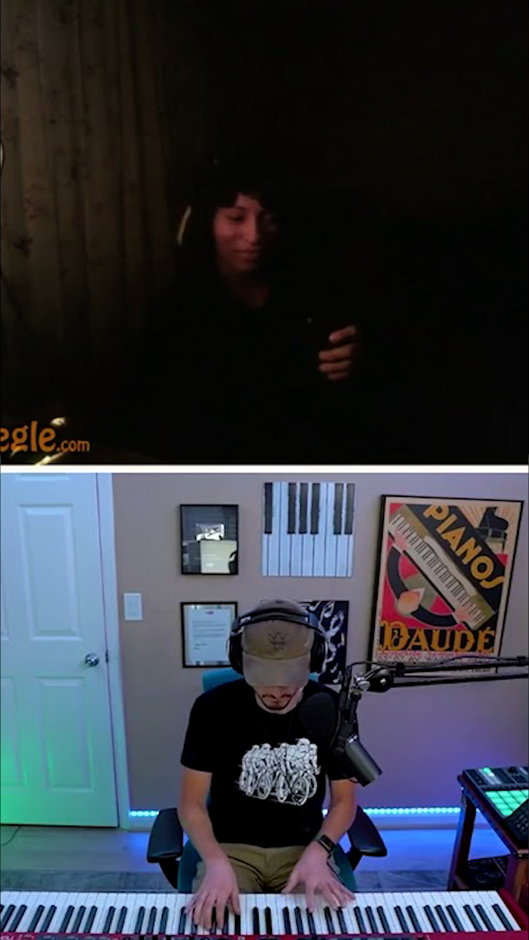 Stranger surprised by anime song on violin<br><br>