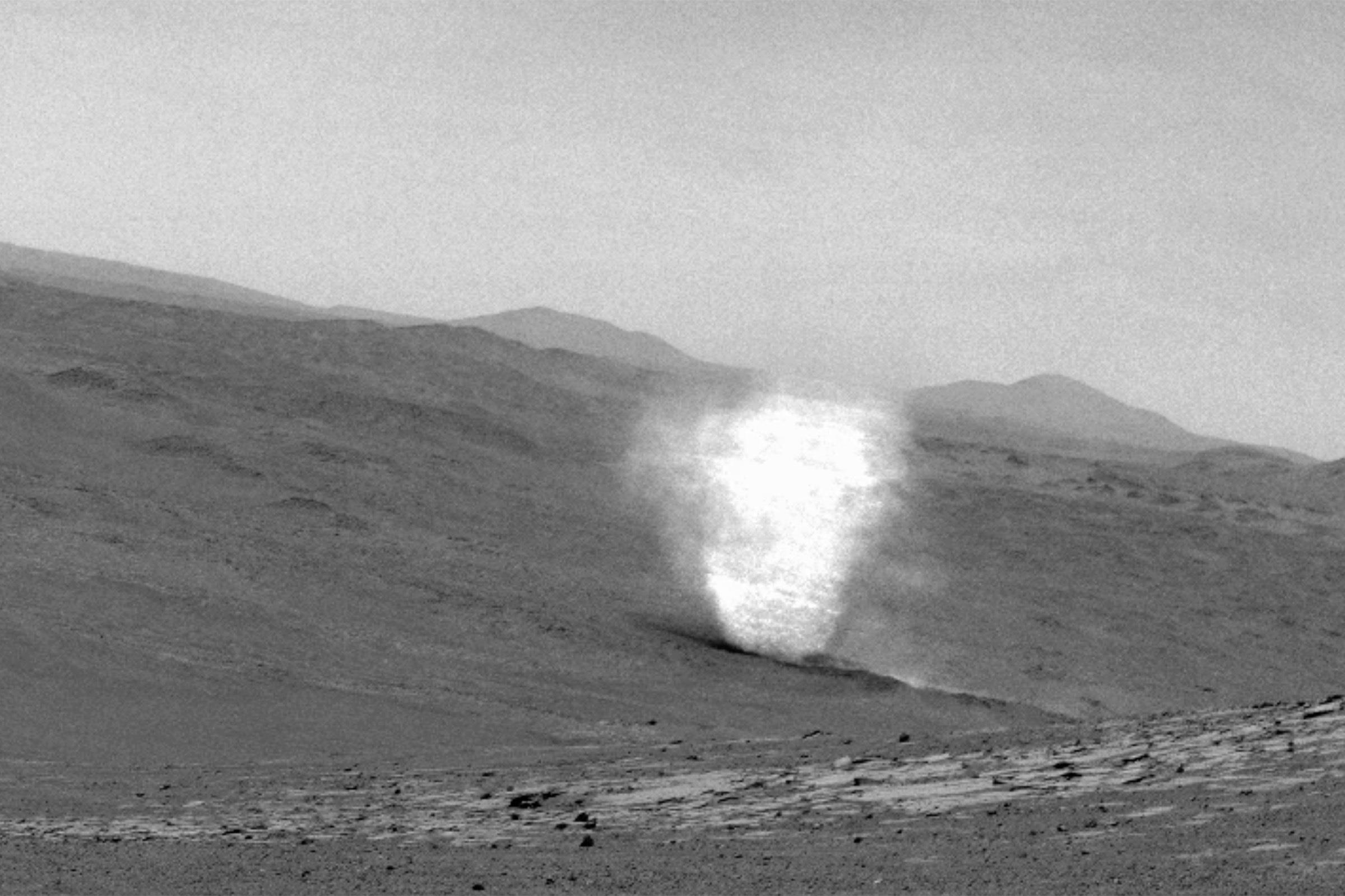 Mars Express Images Reveal Gigantic Dust Devils in Mamers Valles