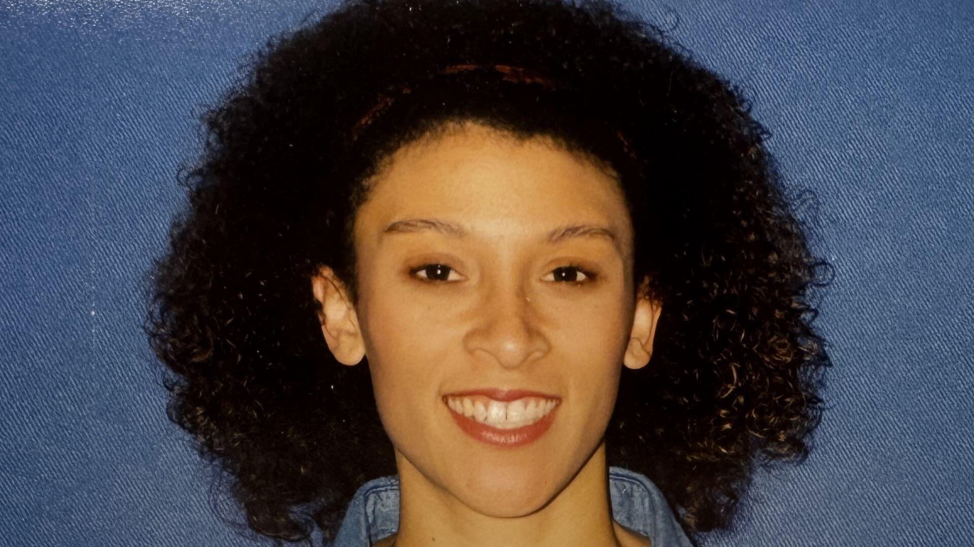 A "Survivor" finalist's mission to prove his late sister was murdered