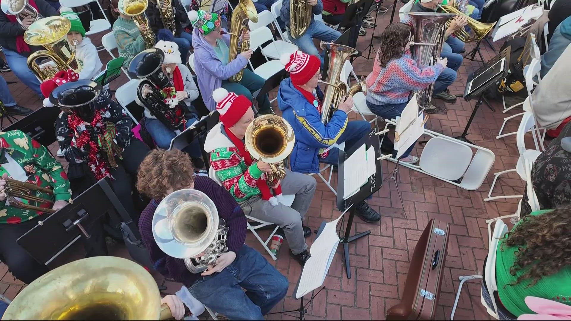 90-year-old tuba player performs at annual Portland Christmas concert