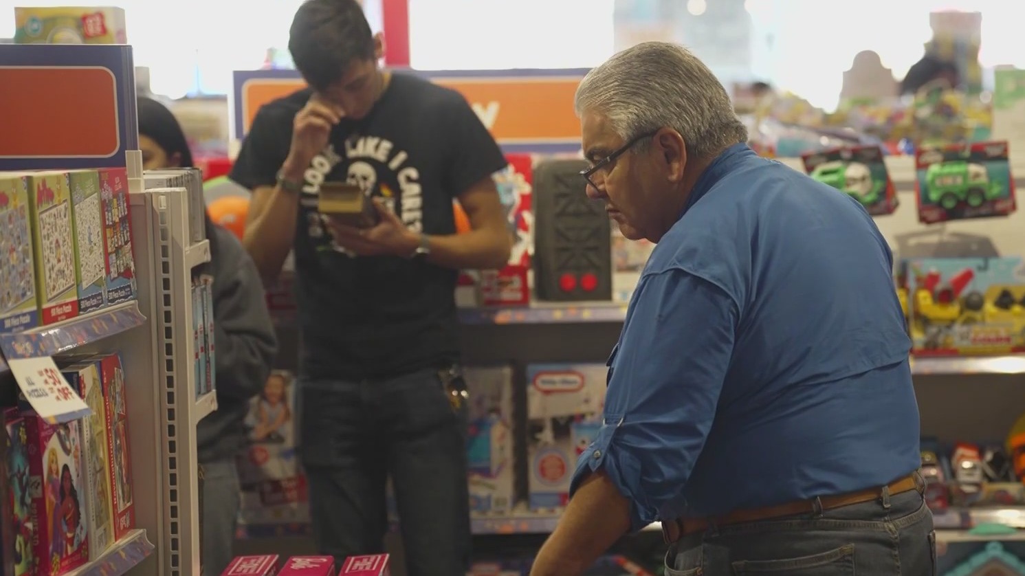Businesses anticipate holiday shopper rush