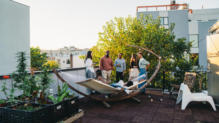 How to use your rooftop space year-round (even in winter!)