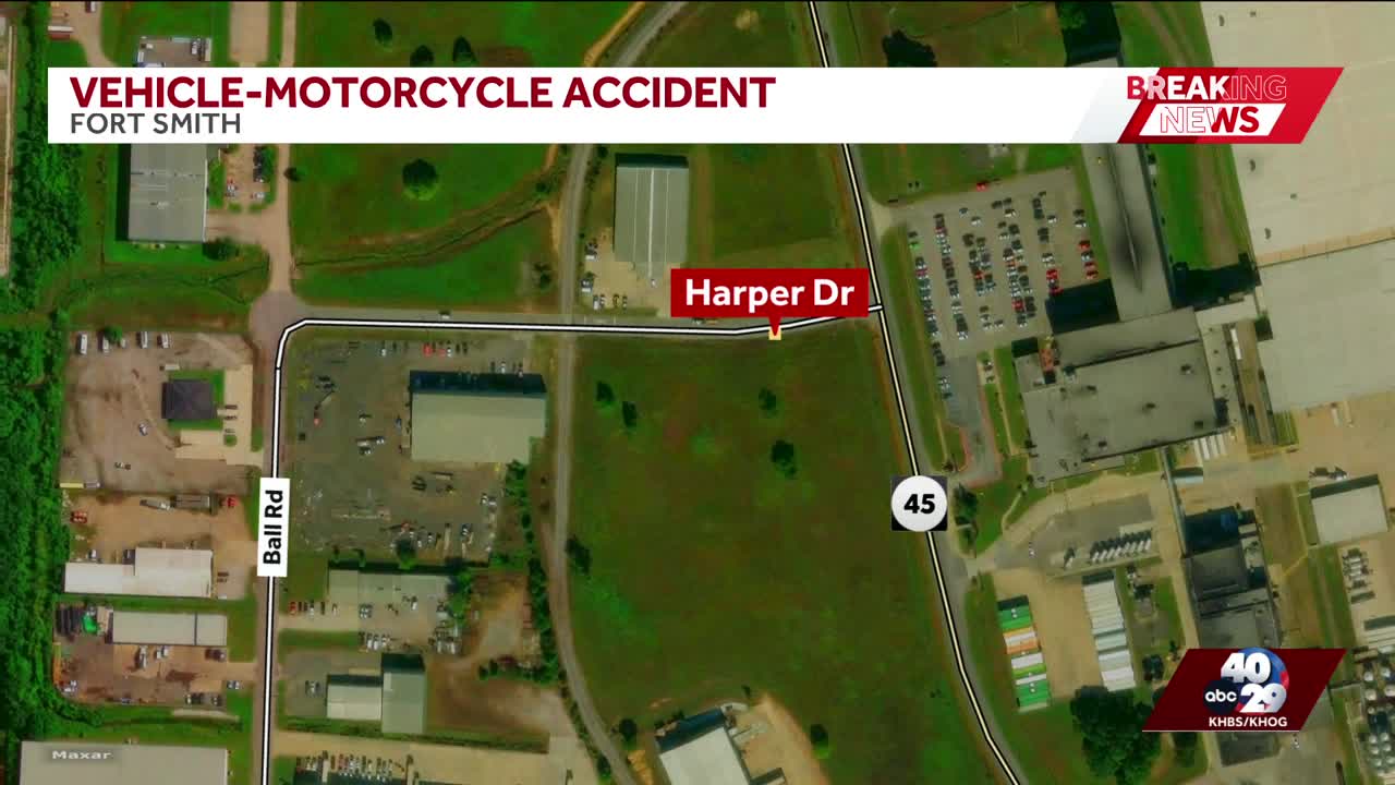 Fort Smith PD responds to crash involving motorcycle
