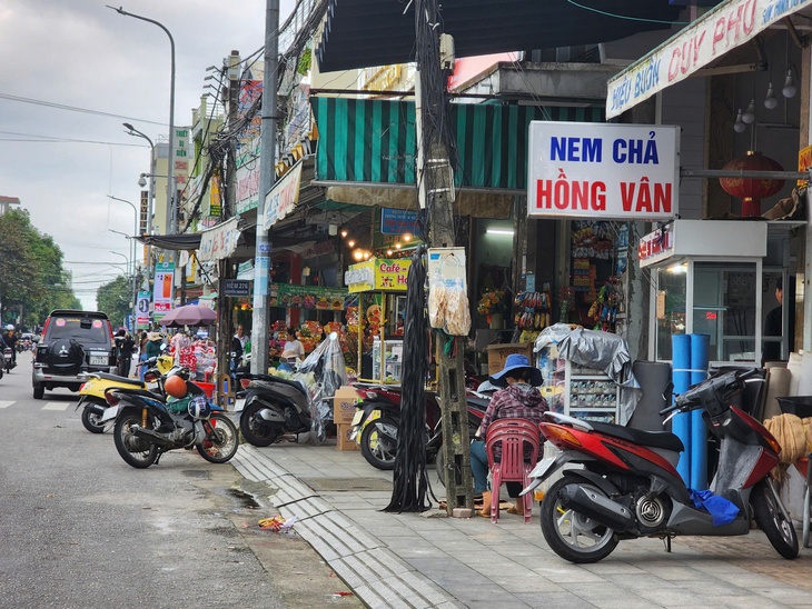Cơ quan chức năng đồng loạt kiểm tra bánh mì Hồng Vân nghi gây ngộ độc cho nhiều người