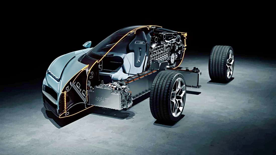Bugatti-Chef mit Ankündigungen: Mate Rimac stellt Leichtbau-Bugatti in ...