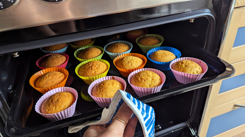 How to perfectly bake multiple desserts at once