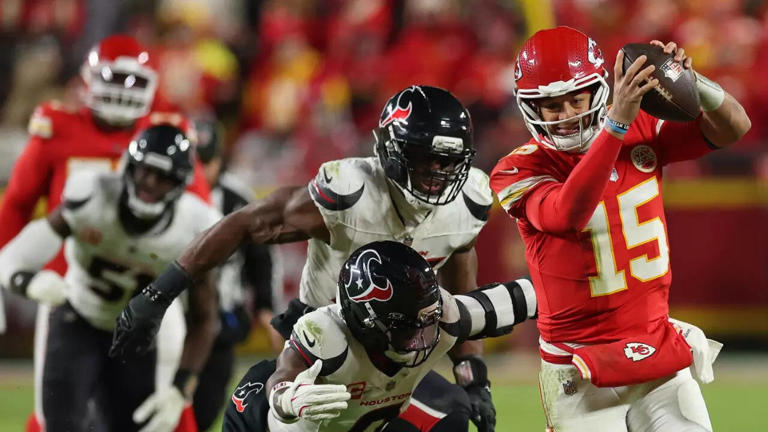 NFL discipline sparks backlash after no fines issued for facemask on ...