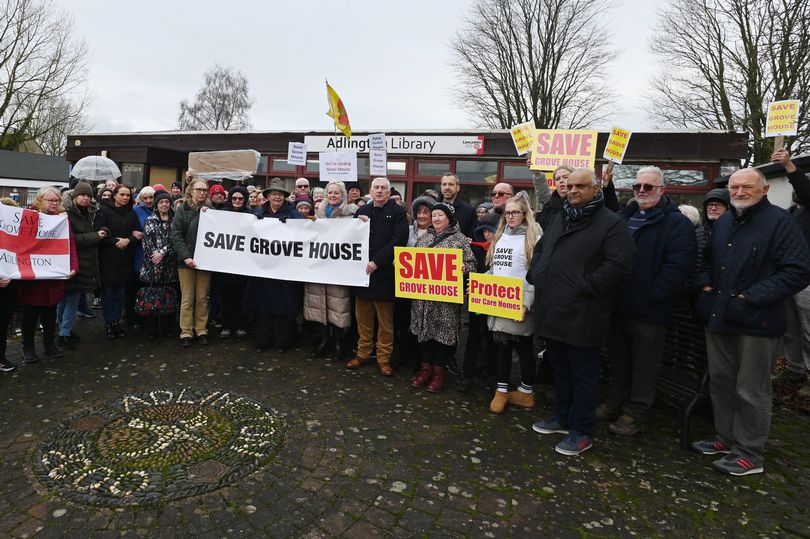Hundreds sign petition calling for council to rethink plans to close ...