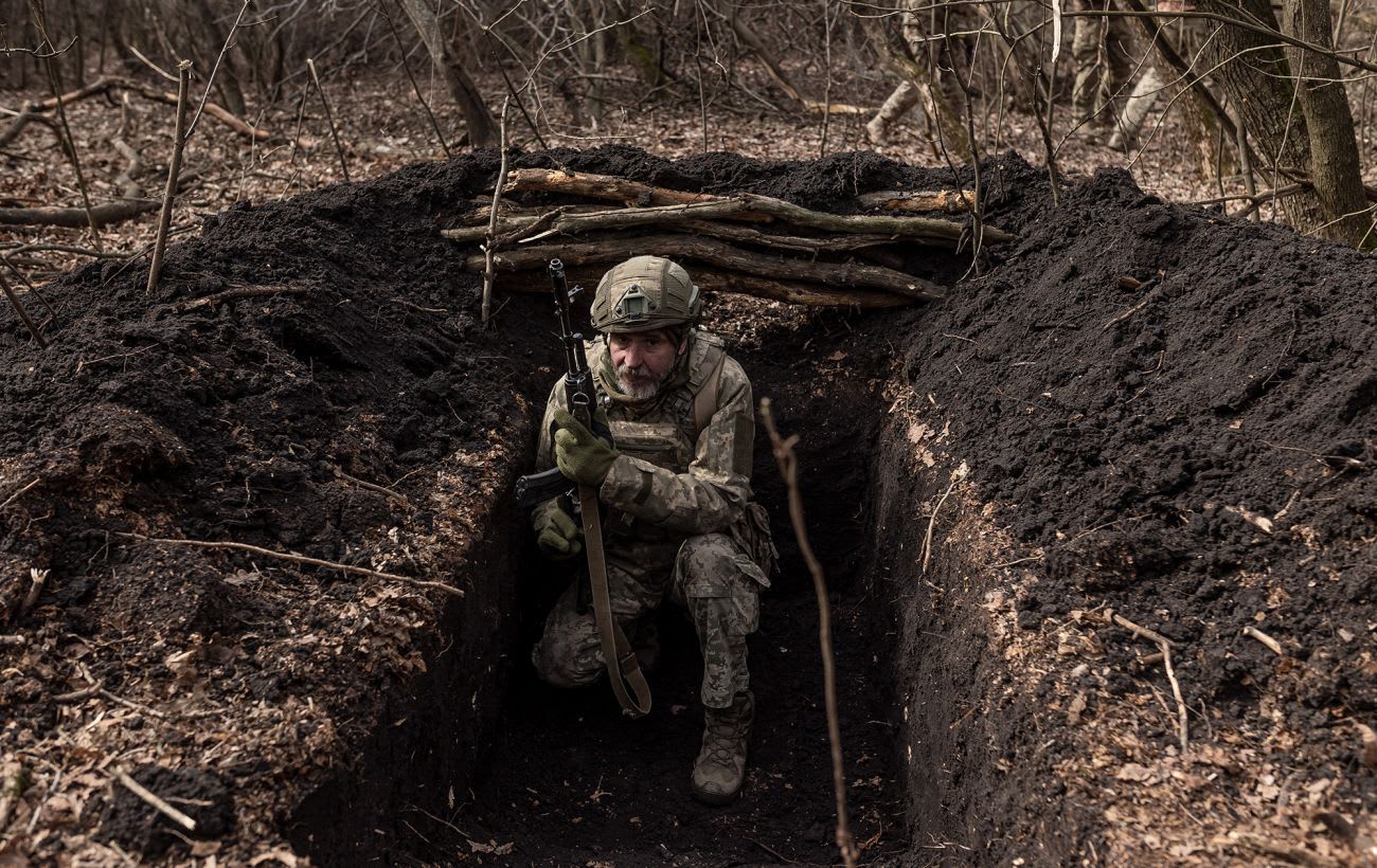 Ukrainian troops wipe out Russian column near Pokrovsk