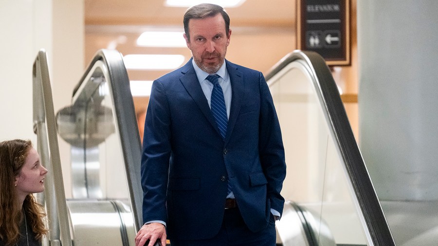Sen. Chris Murphy after boat strike briefing: There’s no fentanyl and no legal justification<br>
