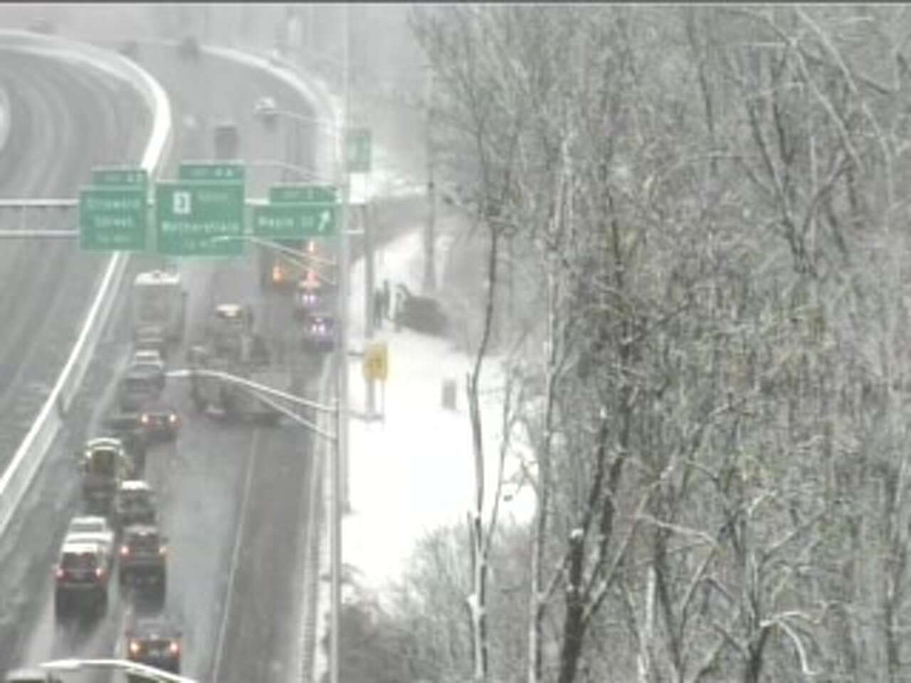 Route 2 lane reopens through East Hartford after Sunday morning crash ...