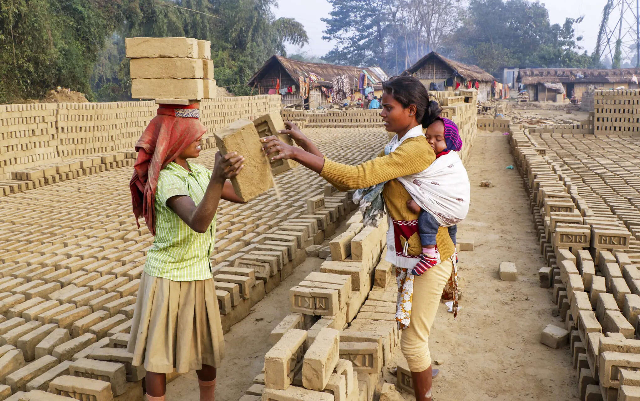 Arrest warrants against 140 brick kiln operators for outstanding Govt dues