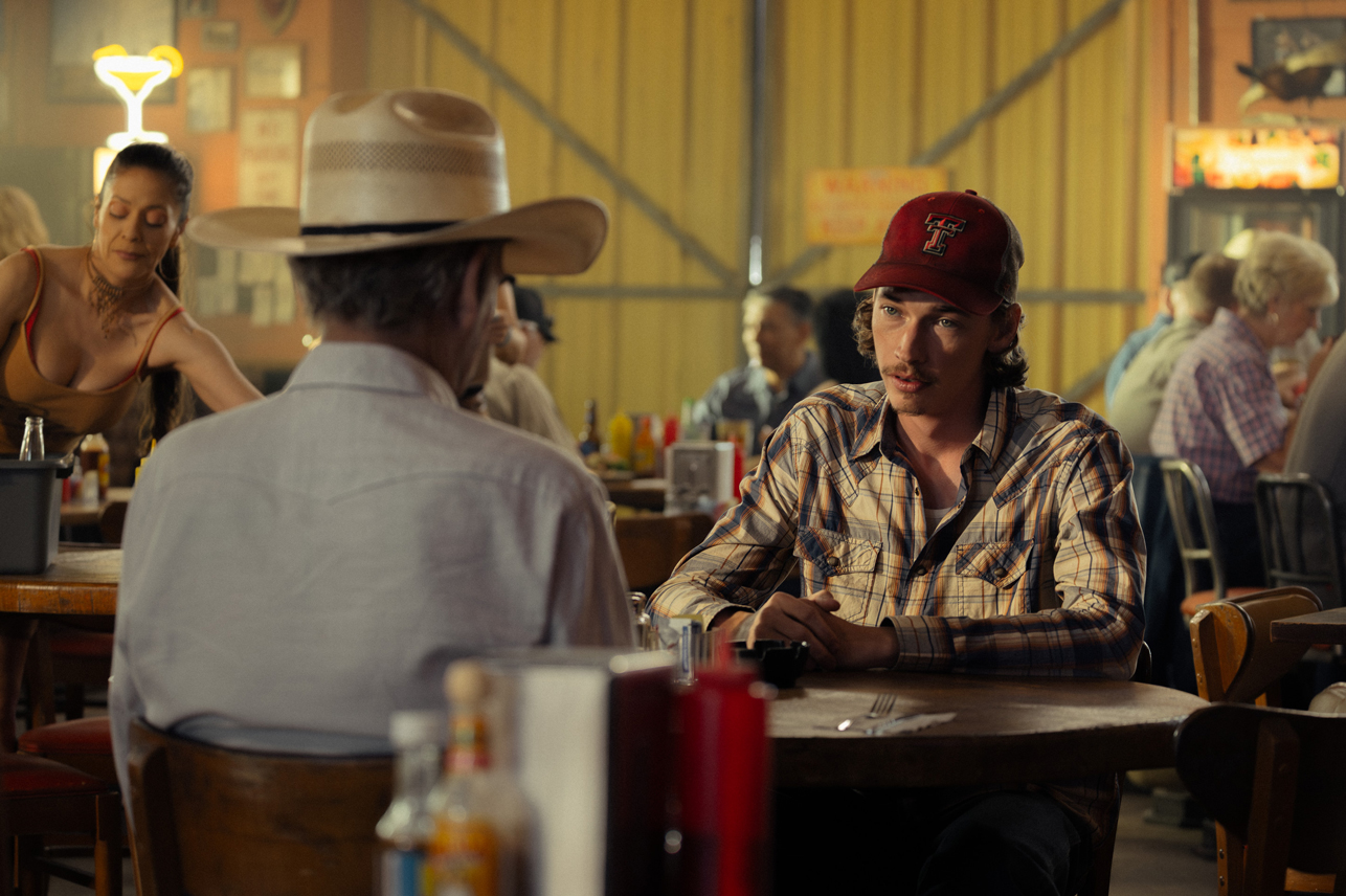 ‘Landman’ star Jacob Lofland can see similarities between Taylor