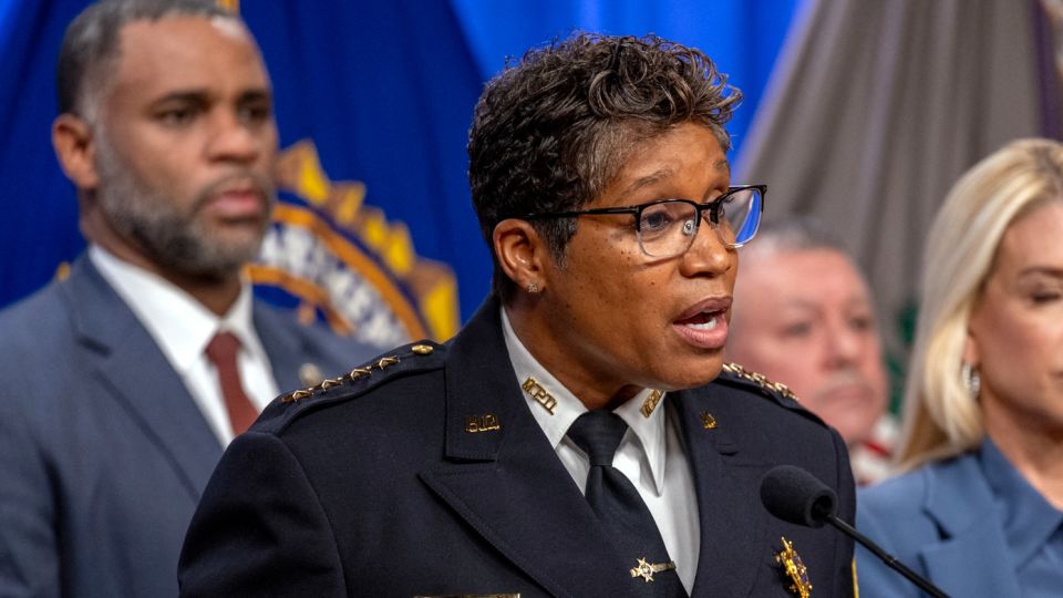 House Oversight Committee report alleges DC police chief manipulated crime data<br><br>