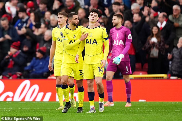 Jamie Carragher tears into Spurs star who is 'always blaming someone ...