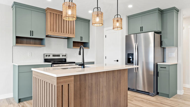 When in doubt about kitchen remodel colors, here's your safest bet