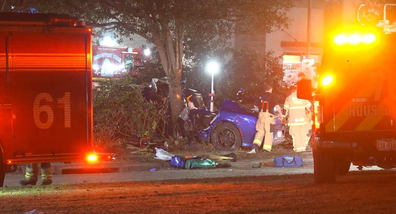 17-year-old charged with murder in southeast Houston police chase crash