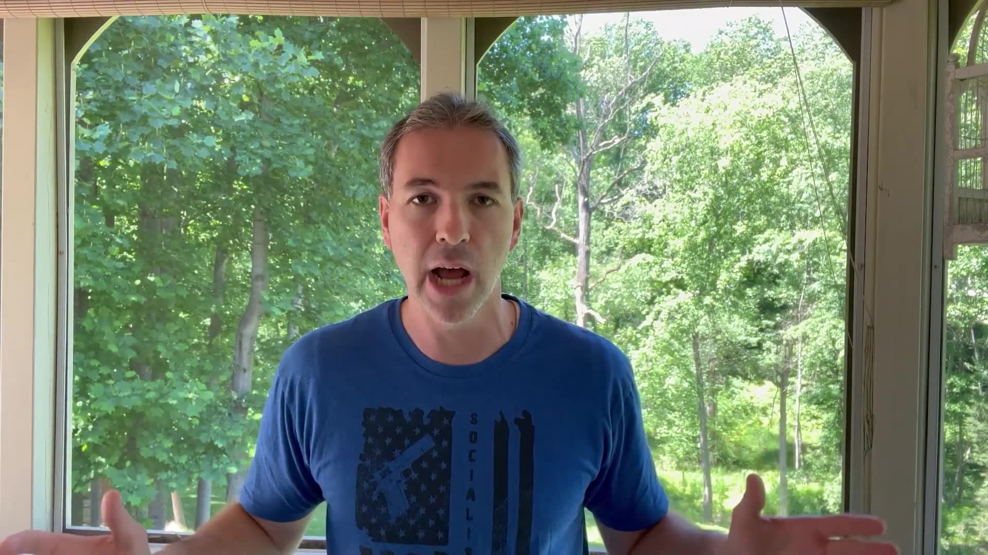 Compact items everyone should carry daily