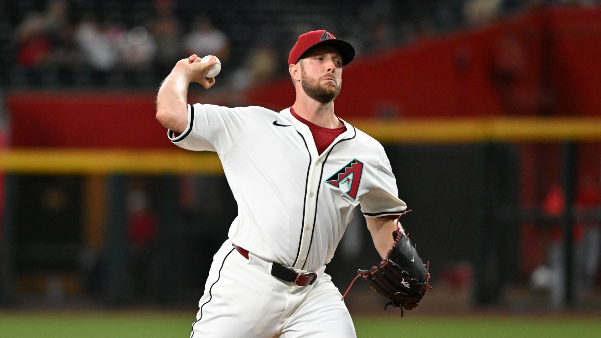 MLB rumors: Diamondbacks bring back Merrill Kelly, frontrunners emerge for top Cardinals trade target<br>