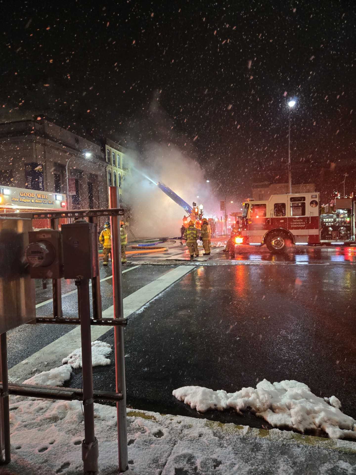 14 people, 2 cats displaced; 2 firefighters injured after weekend fire ...