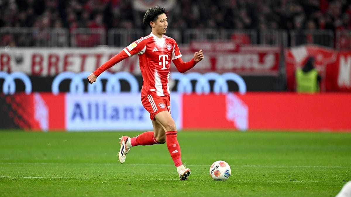 Hiroki Itō: Feierte neun Monate nach seinem Mittelfußbruch sein Startelfcomeback. Glänzte mit seiner Übersicht und starken Spieleröffnung. Bereicherte den Aufbau mit seinem linken Fuß und präzisen Pässen. In der Defensive wurde er eigentlich kaum geprüft. Am Ende erzielte Mainz trotzdem zwei Treffer. Note 3 (Quelle: IMAGO/Markus Ulmer)