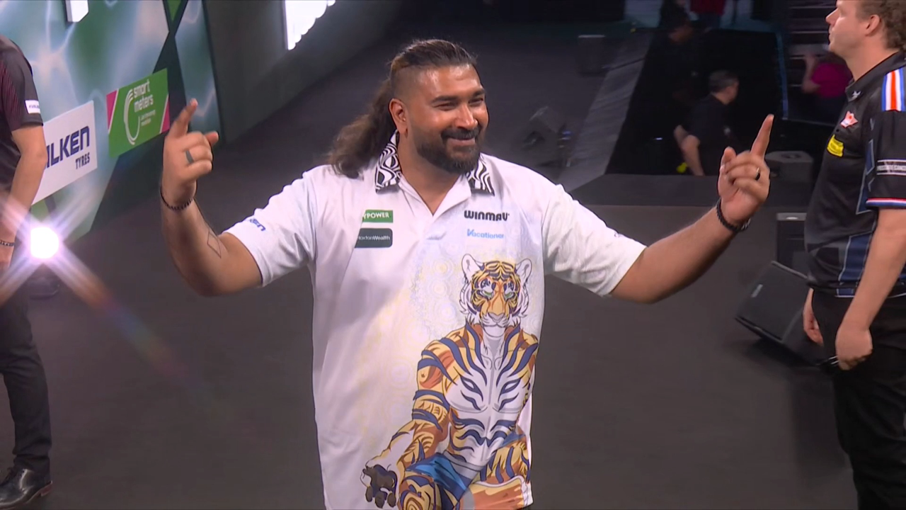 Kumar off to a flyer!