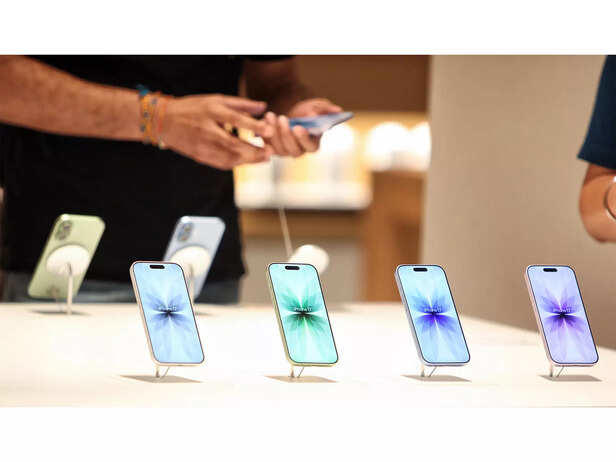 New iOS 26.2 update fixes major iPhone security risks