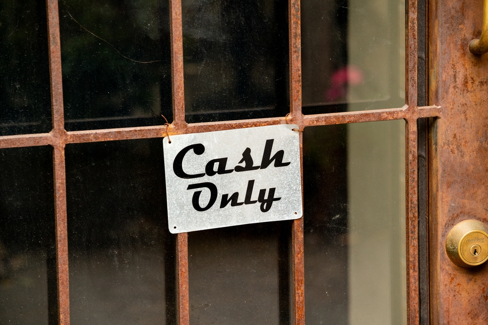 New York will force every store to accept cash by March 2026<br><br>