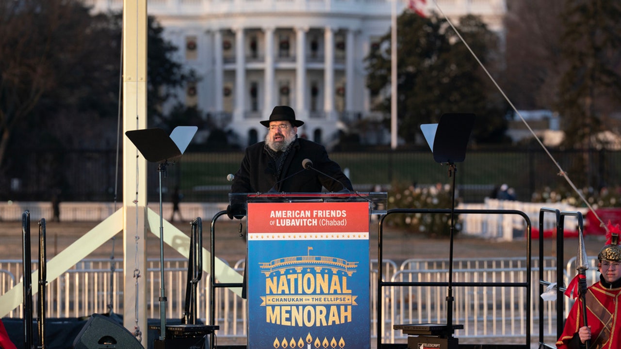 National Menorah lighting takes place in DC following Sydney attack