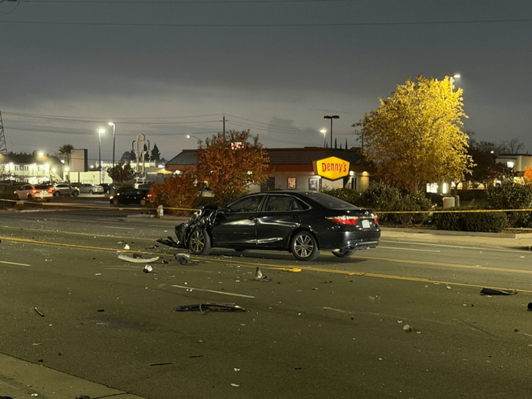 Vehicle crash in South Sacramento leaves 1 dead, 2 injured, CHP ...