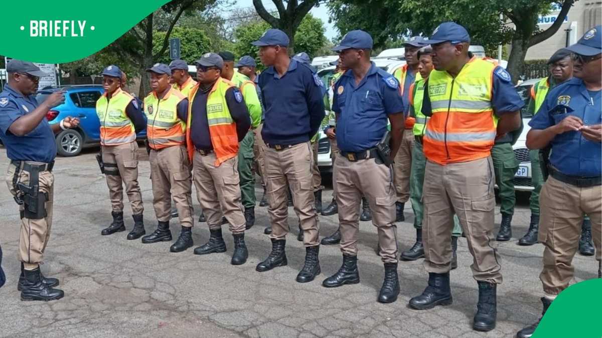 Senior Tshwane metro cops awarded certificates for course they didn’t ...