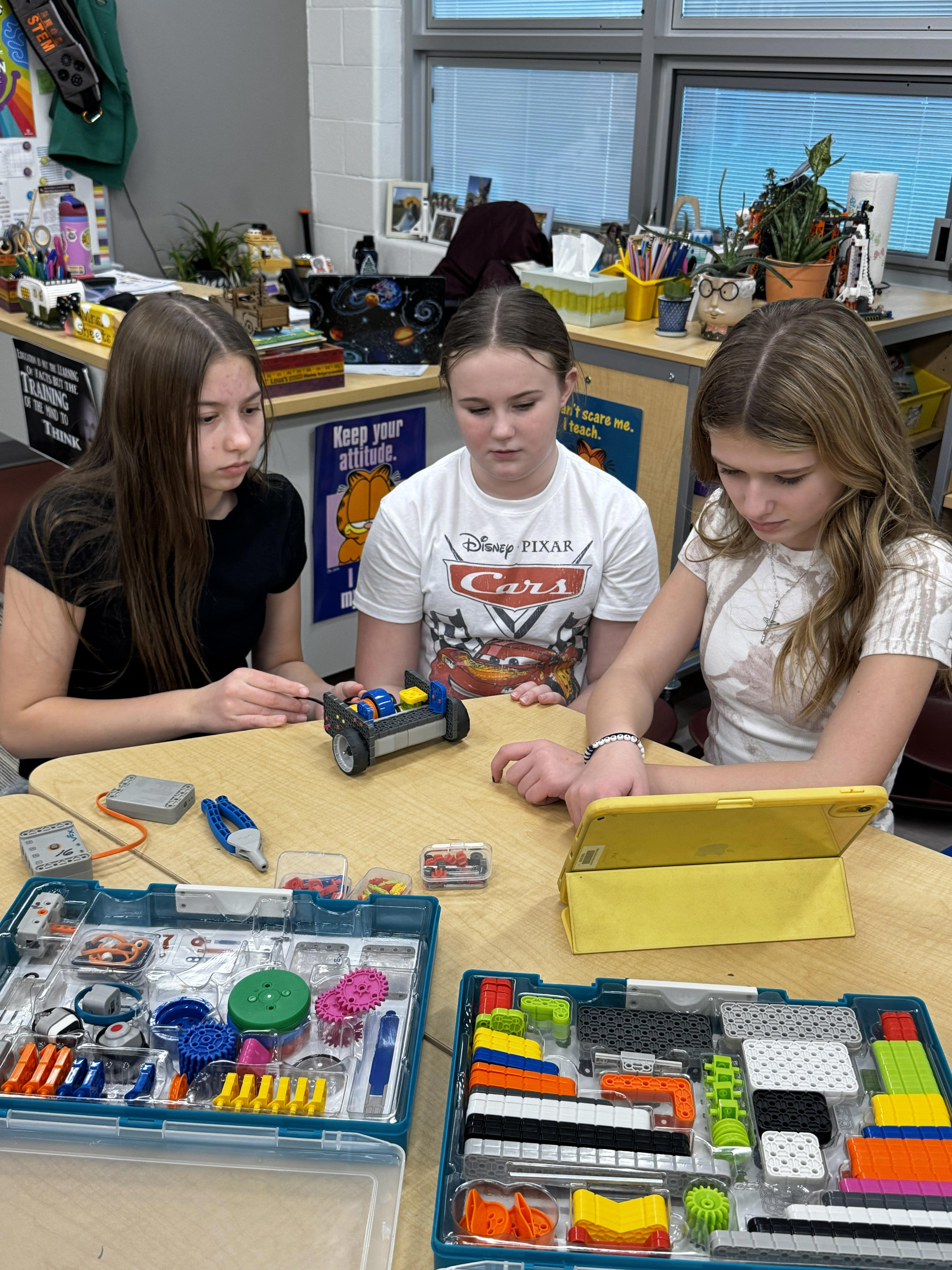 STEM grant brings VEX GO robotics kits to Berne Union classrooms