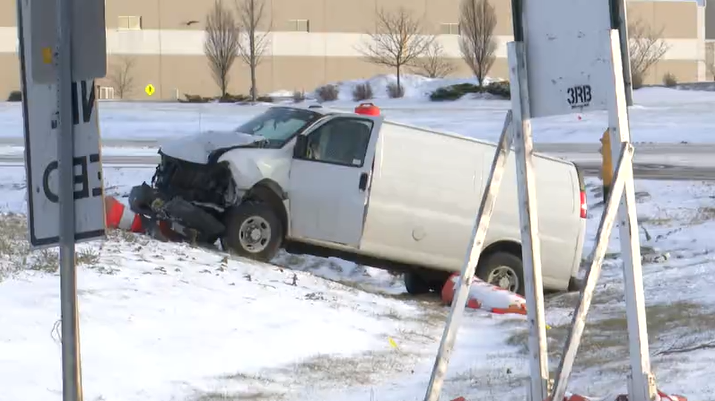 Man suffers life-threatening injuries after crash near Roanoke<br><br>