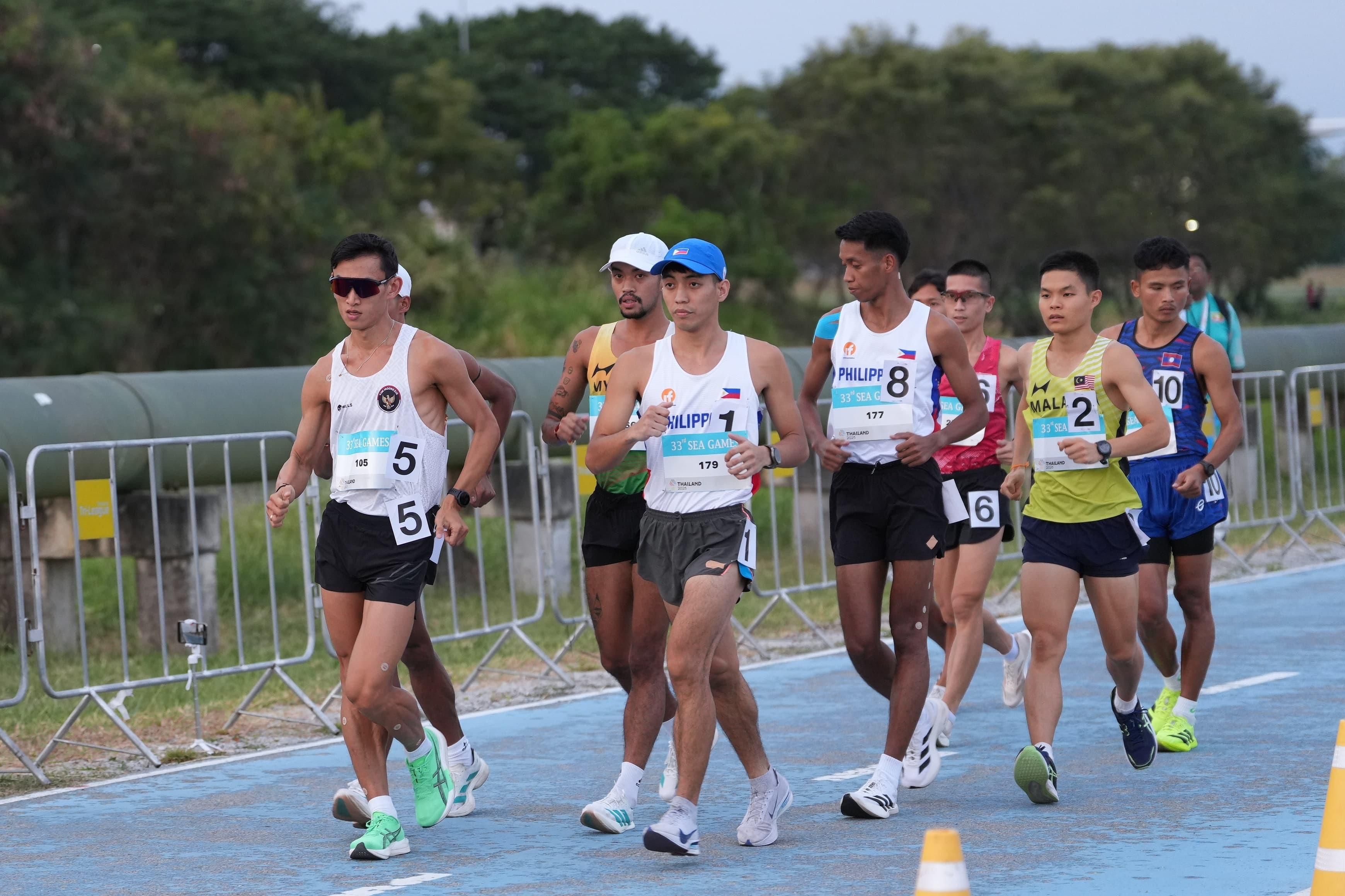 SEA Games 2025 - Pembawa bendera Indonesia bersinar, tim marathon dan ...