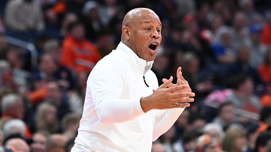 The seat gets warmer for Autry after Syracuse's historic loss to Hofstra