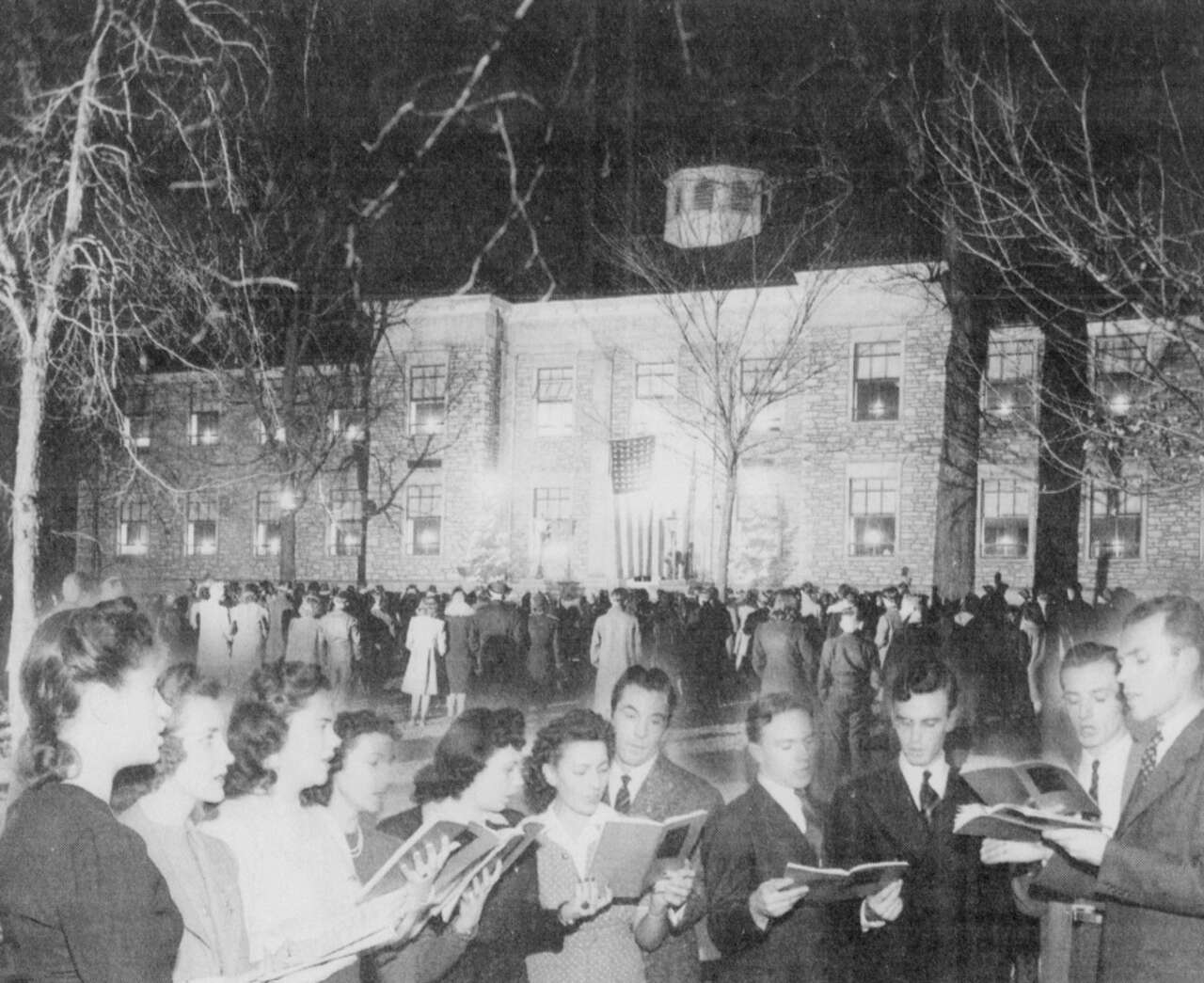 Shurtleff College Madrigal Singers broadcast Christmas carols in 1942