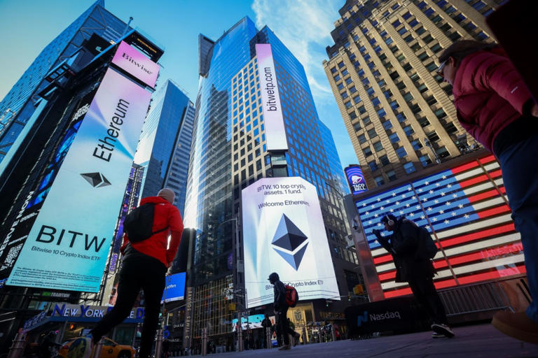 Conceptual diagram showing tokenized fund shares issued on Ethereum smart contracts