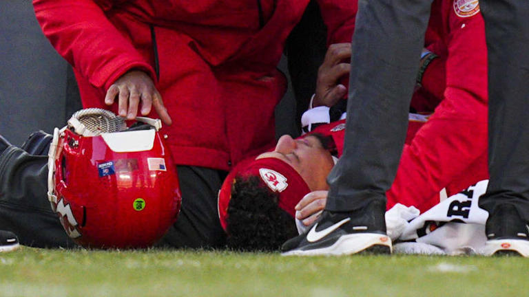 Patrick Mahomes’ week 15 review and injury update