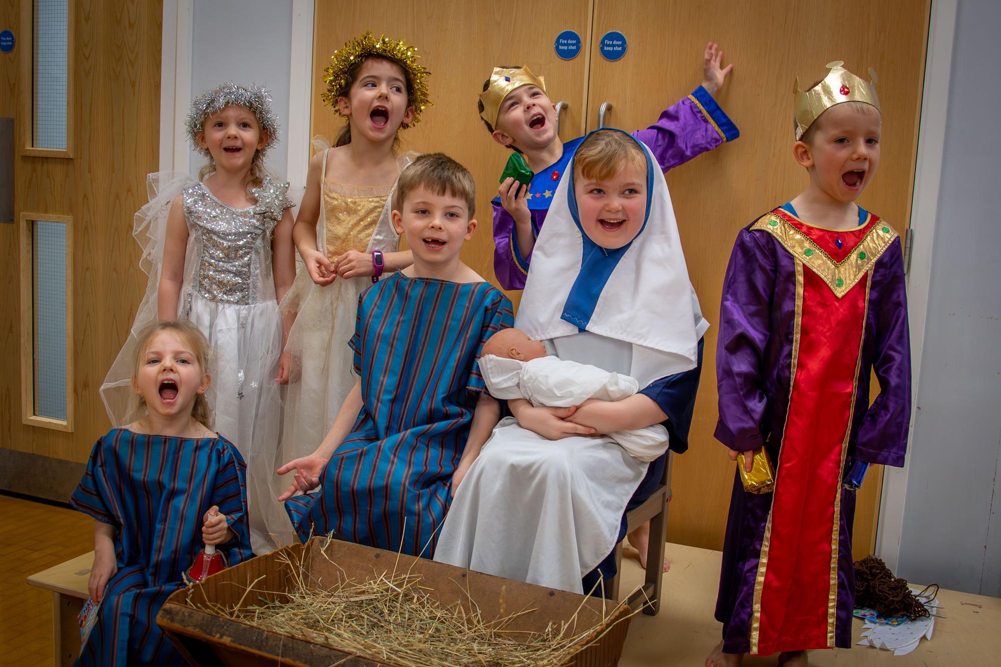 St Mary’s C of E Primary School children shine in joyful nativity ...