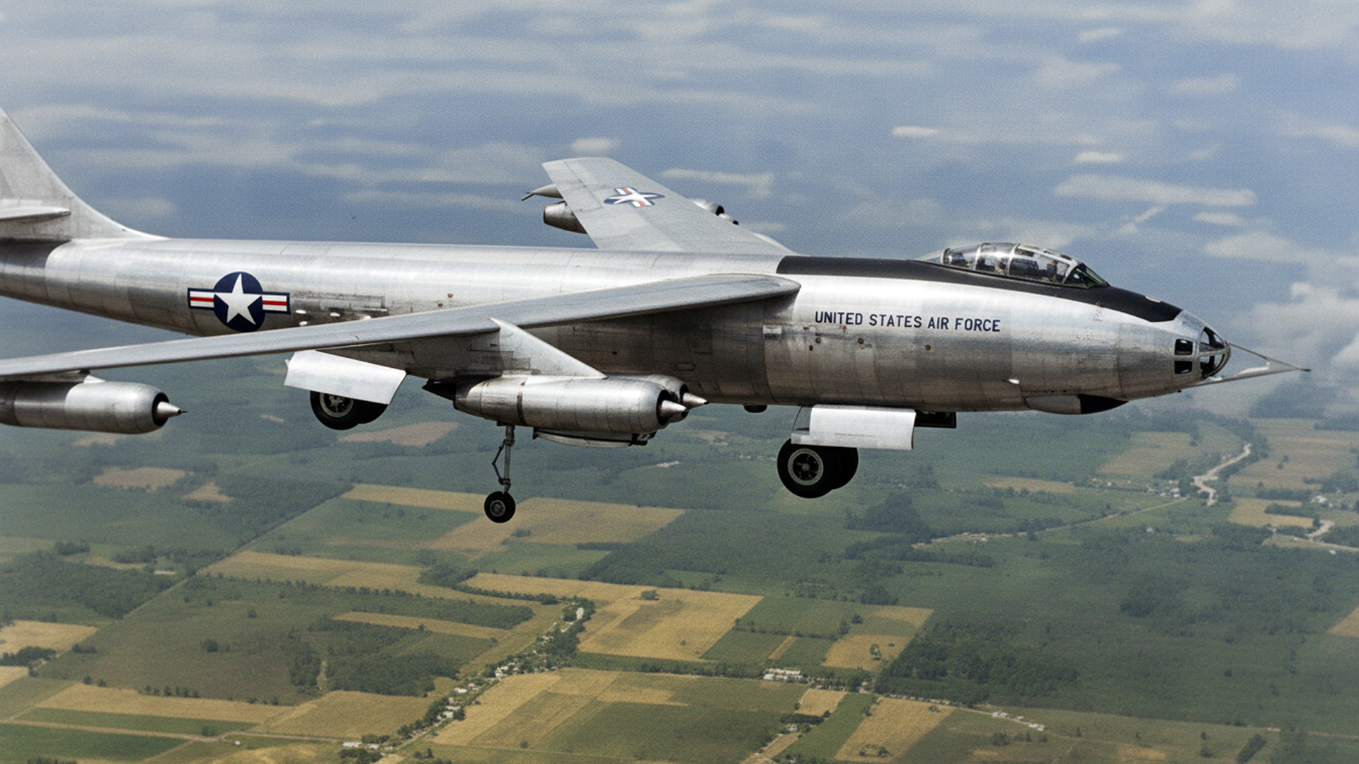 50,000 feet in the air: The bomber’s 6-minute flight that defied ...