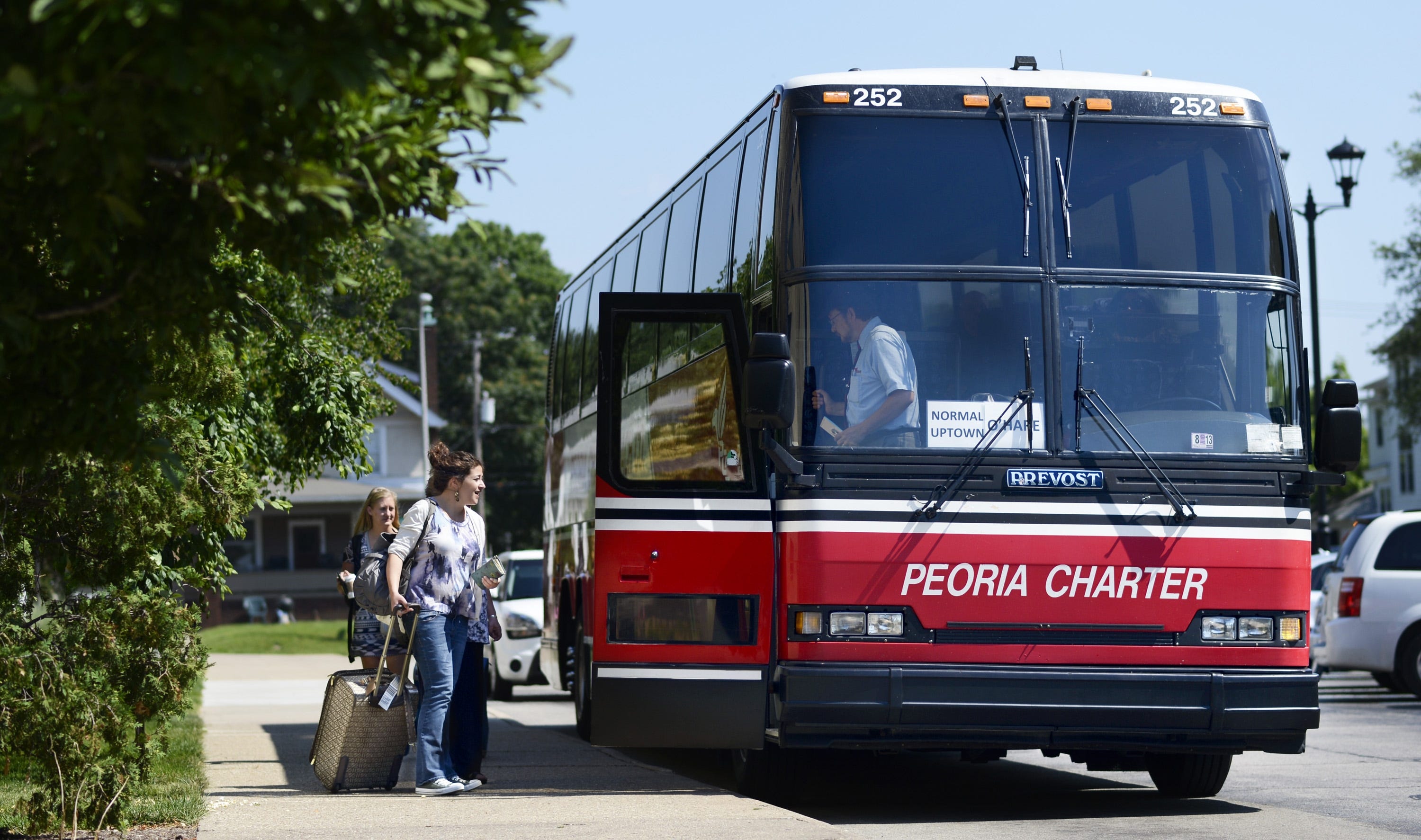 Peoria bus business files for bankruptcy, will continue to operate