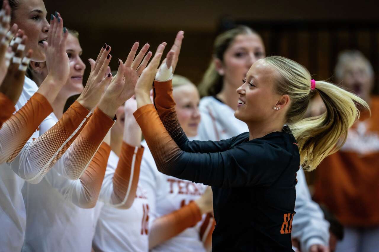 Texas volleyball: Emma Halter