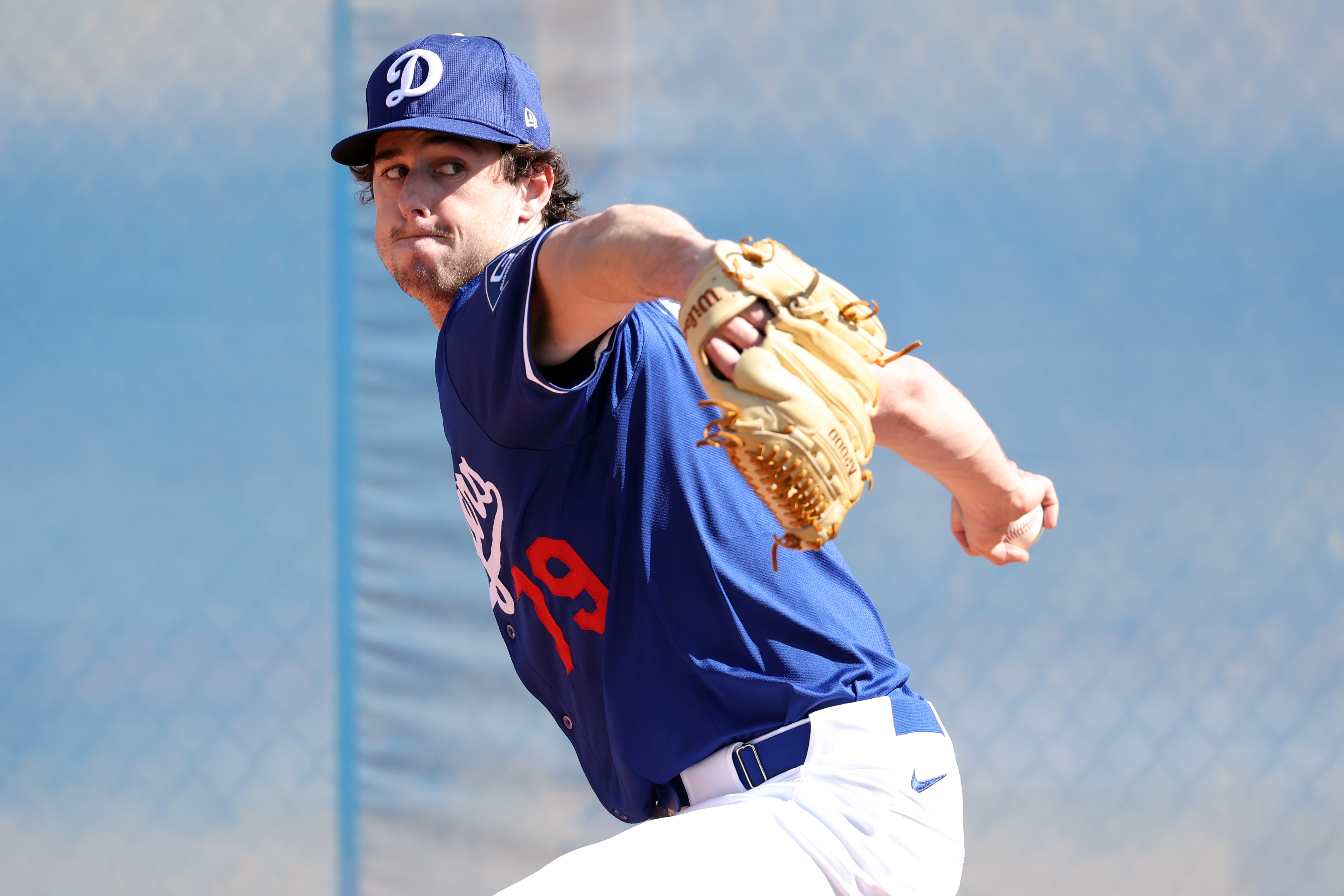 Dodgers sign former No. 2 prospect to low-risk contract: Report<br><br>