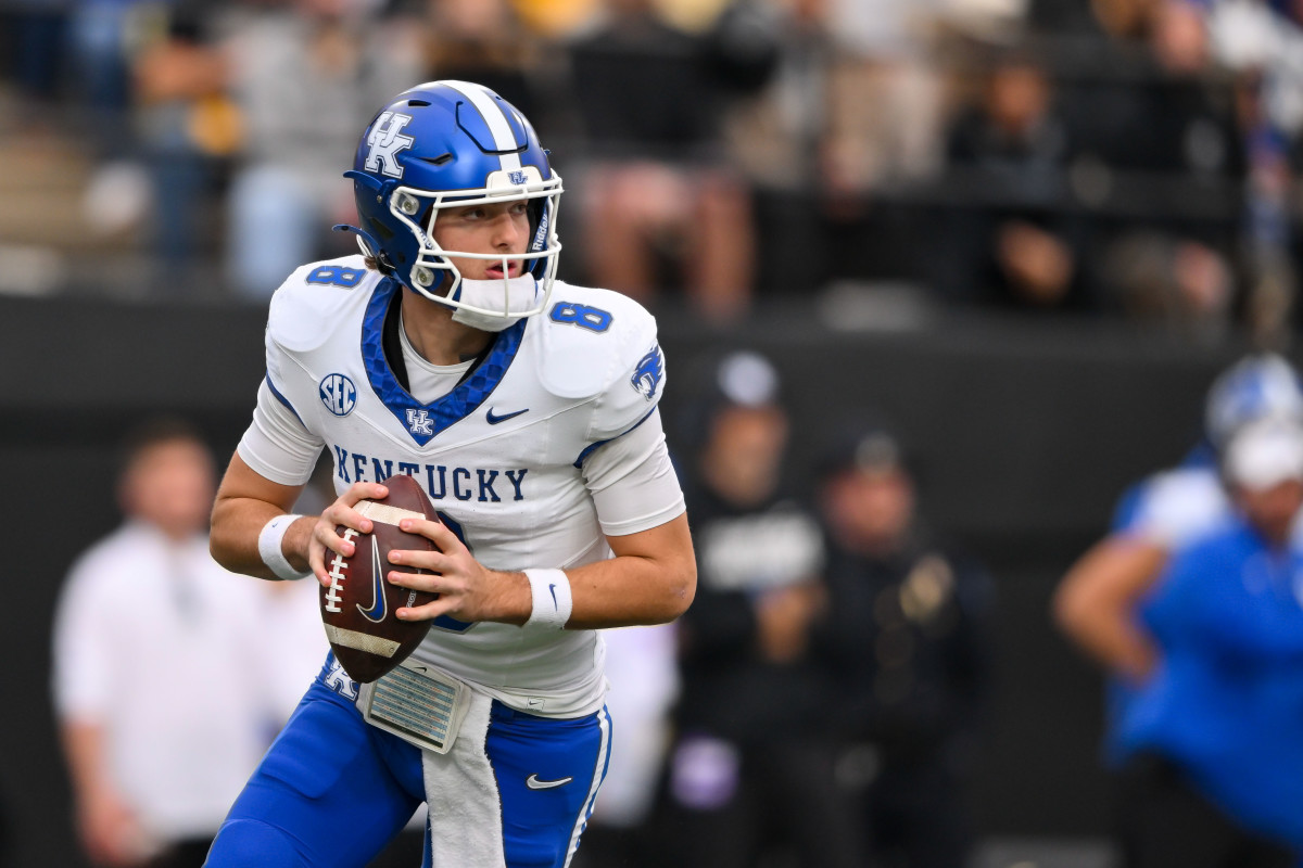 SEC quarterback to enter college football transfer portal