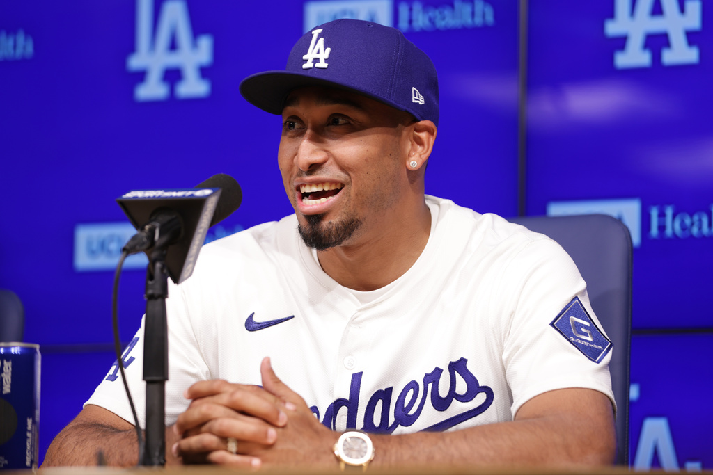Dodgers owe $1.06 billion in deferred money to 9 players through 2047 after Edwin Díaz deal<br><br>