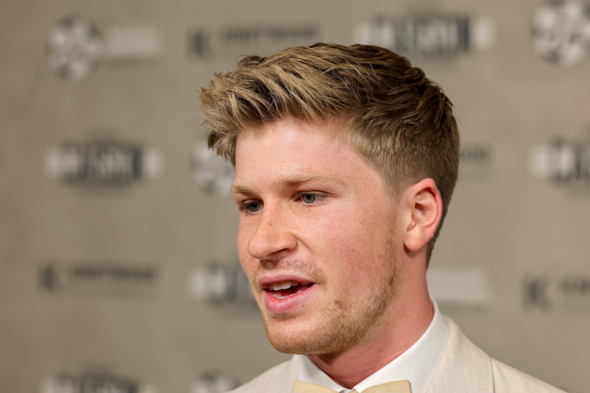 'DWTS' Robert Irwin shares moving statement after Bondi Beach attacks ...